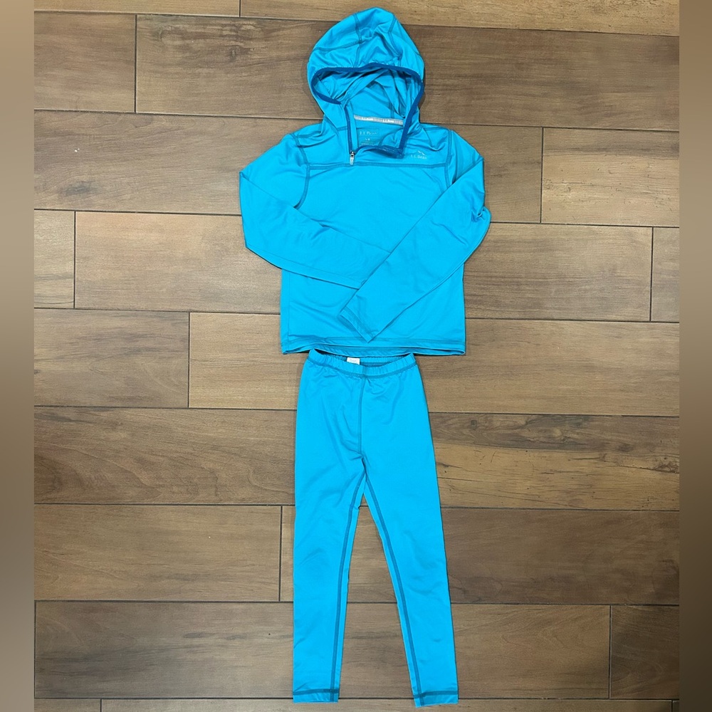 LL Bean Girls Blue Hoodie and Legging Long Underwear set. Sz 8. Great condition.
